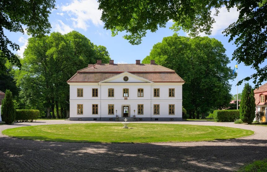 Tullesbo Slott, Sweden